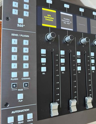 Ssl-UF8 DAW controller